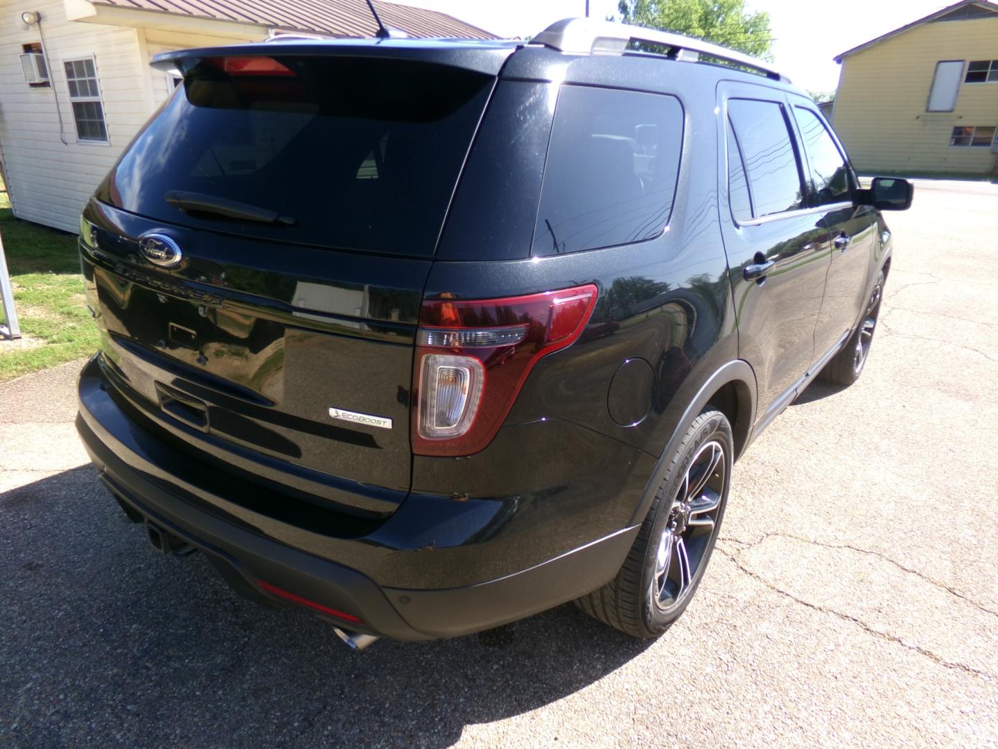 2015 Tuxedo Black Metallic /Black Ford Explorer Sport (1FM5K8GT1FG) with an 3.5L V6 Ecoboost engine, automatic transmission, located at 401 First NE, Bearden, AR, 71720, (870) 687-3414, 33.726528, -92.611519 - Photo#28